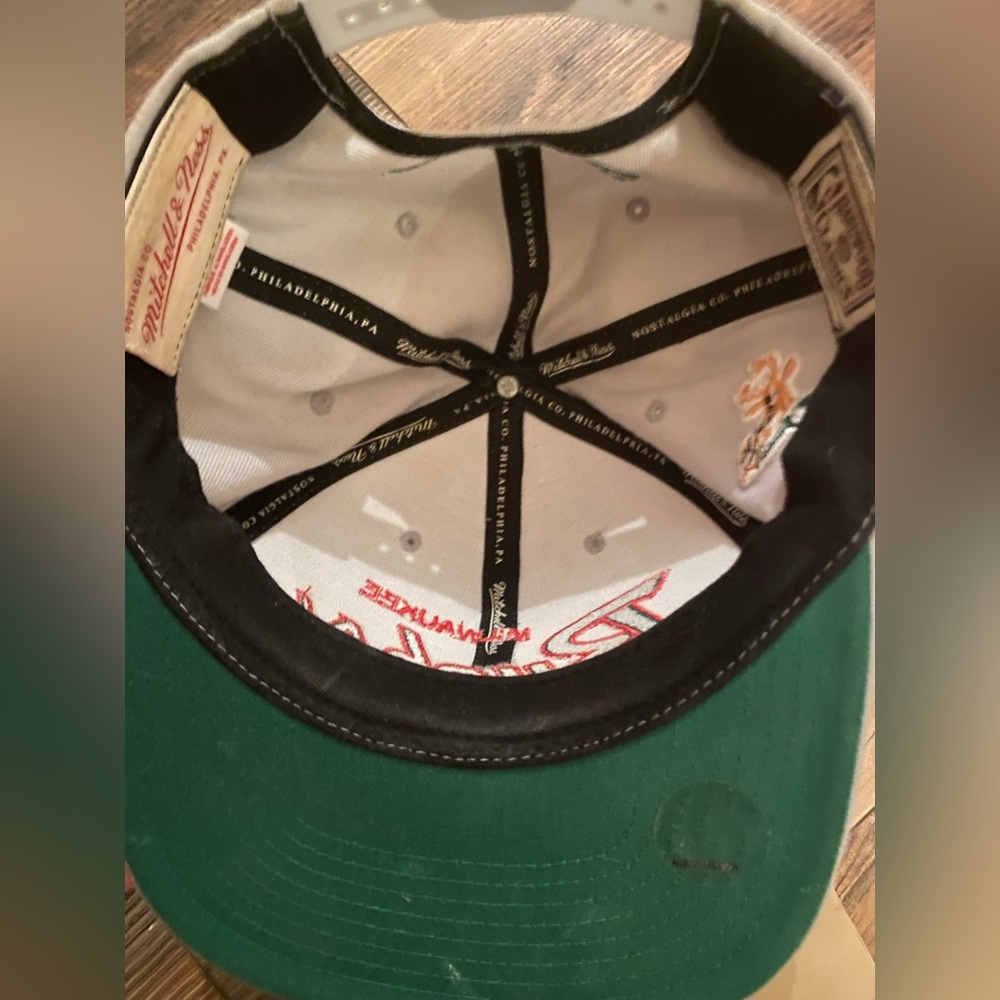 Mitchell & Ness Milwaukee Bucks Adjustable Hat - Picture 7 of 10